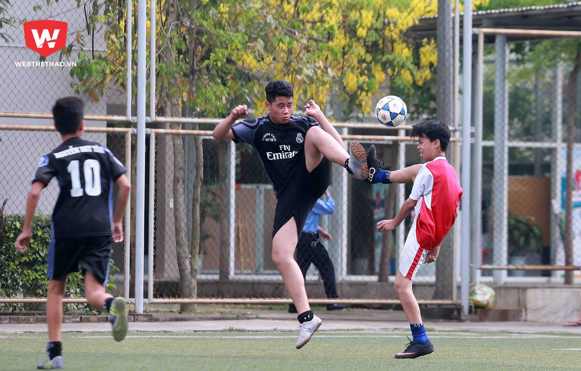 Trận chung kết tại vòng loại khu vực Hà Nội festival bóng đá học đường U13 giữa hai đội Phú Đô và Dục Tú xứng đáng được coi là trận đấu hay nhất, đáng xem nhất...