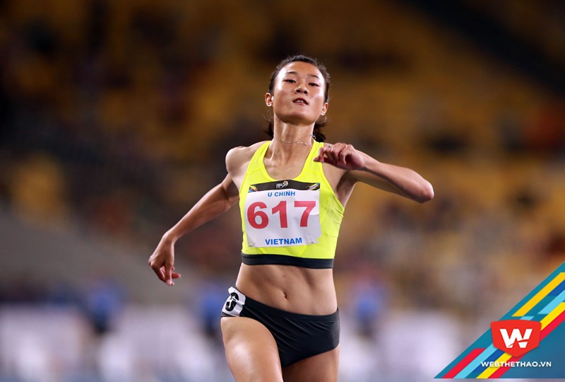 Ngay từ vòng loại, cô gái năm nay vừa tròn 20 tuổi này đã khẳng định cho tất cả thấy sức mạnh của mình trên đường chạy 100m khi dẫn đầu vòng loại với thành tích 11'49''.