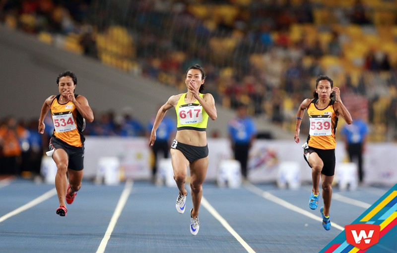 Bước vào chung kết nội dung 100m nữ tại SEA Games 29, Lê Tú Chinh đã được đặt rất nhiều kì vọng...