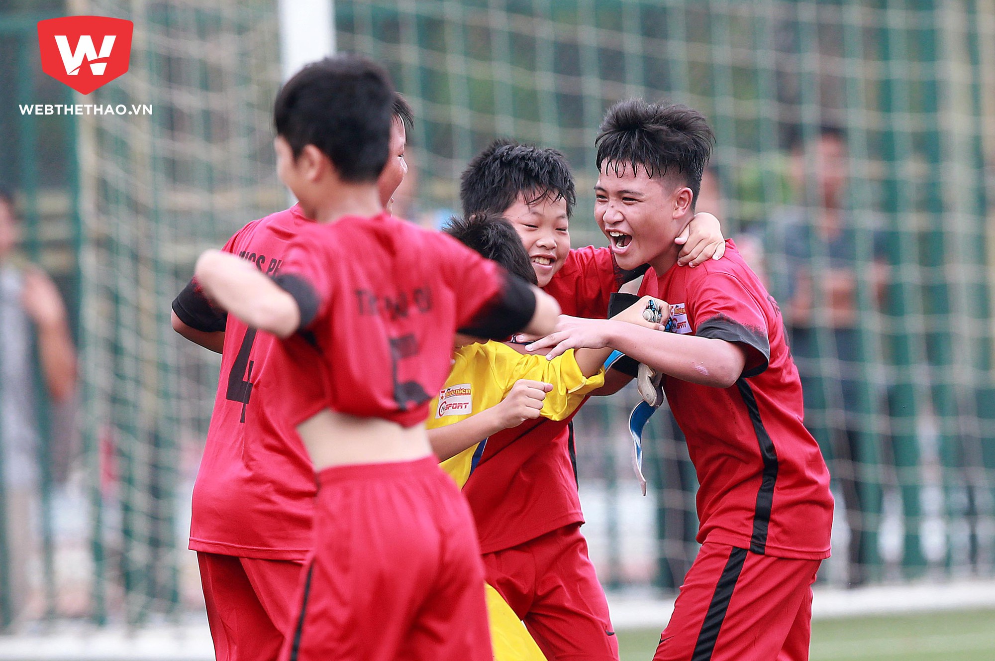 ...để đem về chiến thắng cách biệt 4-0 của U13 Phú Đô trước đội bóng đến từ Nghệ An.