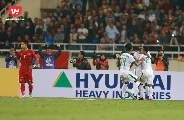 Tuy vậy đội khách mới là đội có bàn thắng mở tỉ số với pha đá phản lưới nhà của ĐÌnh Đồng ở phút 60