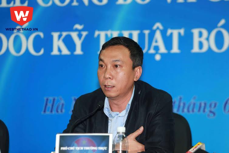 Ông Trần Quốc Tuấn cho rằng các CLB cần chung tay với BTC trong việc nâng tầm bóng đá nội. Ảnh: Hải Đăng.
