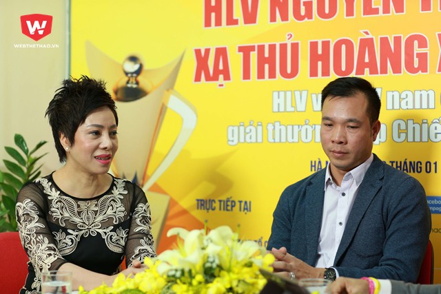 HLV Nguyễn Thị Nhung và xạ thủ Hoàng Xuân Vinh dự định sẽ mở trường bắn trong năm 2017. Ảnh: Hải Đăng. 