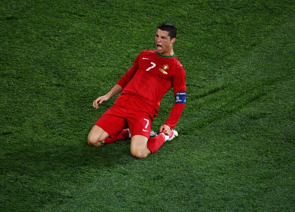 ''Càng bị chỉ trích, Ronaldo sẽ càng biết cách tỏa sáng đúng lúc''. Ảnh: Hải Đăng.