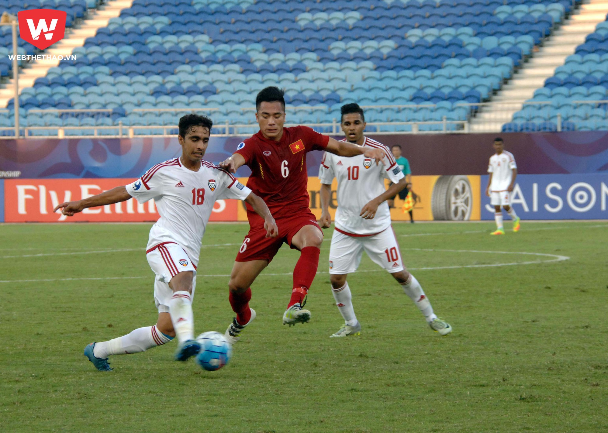 HLV Hoàng Anh Tuấn cho rằng U.19 Việt Nam (áo đỏ) chơi không tốt ở trận đấu hôm nay.