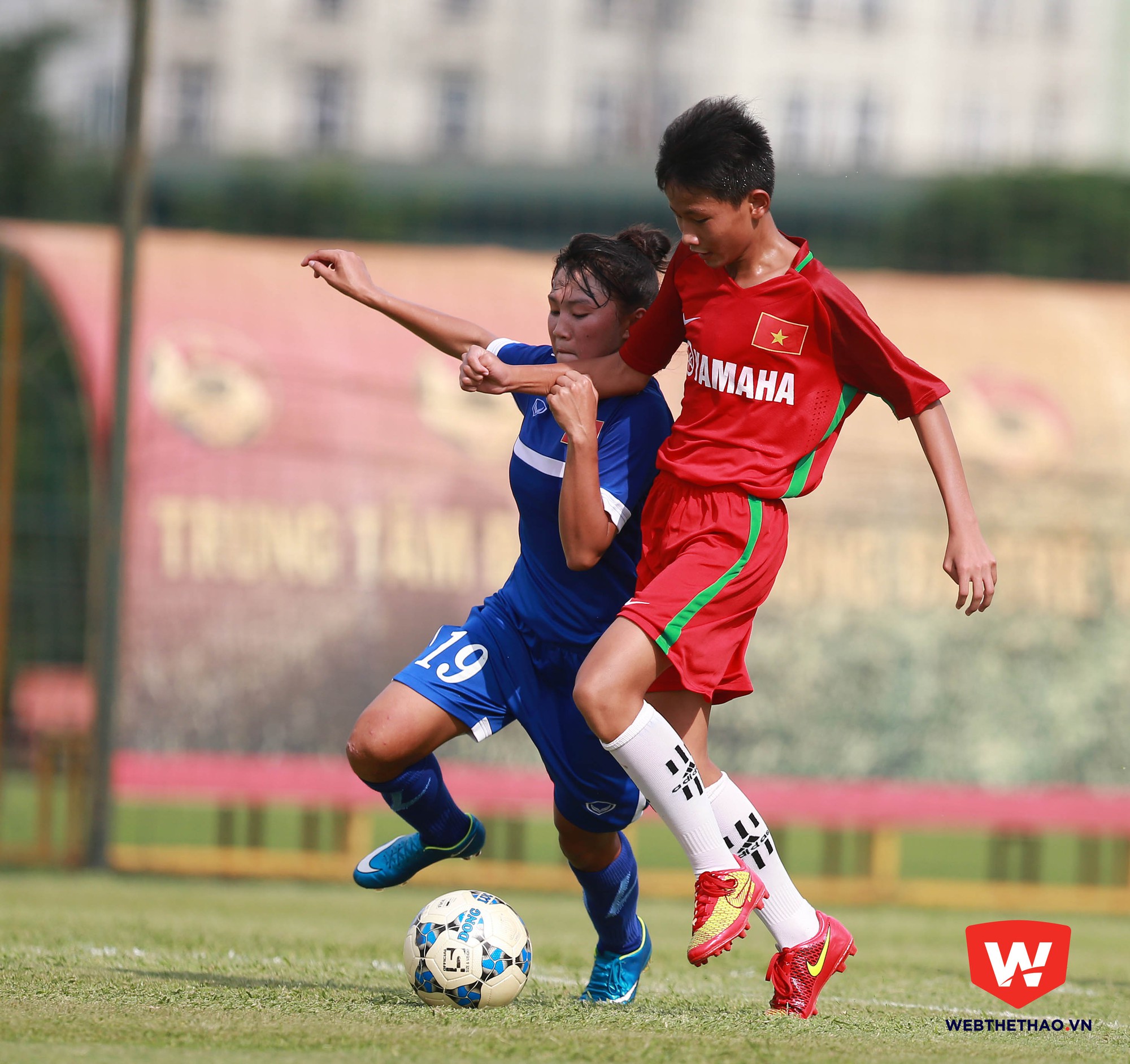 Huỳnh Thịnh nhận nhiều lời khen trong trận đấu này khi hoàn thành xuất sắc nhiệm vụ ở khu vực giữa sân.