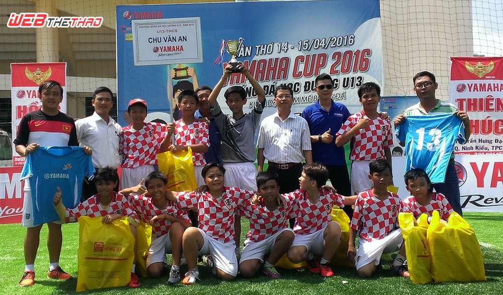 THCS Chu Văn An vô địch Festival bóng đá học đường U.13 Yamaha 2016 - VL tại Cần Thơ. Ảnh: Hải Nguyễn.