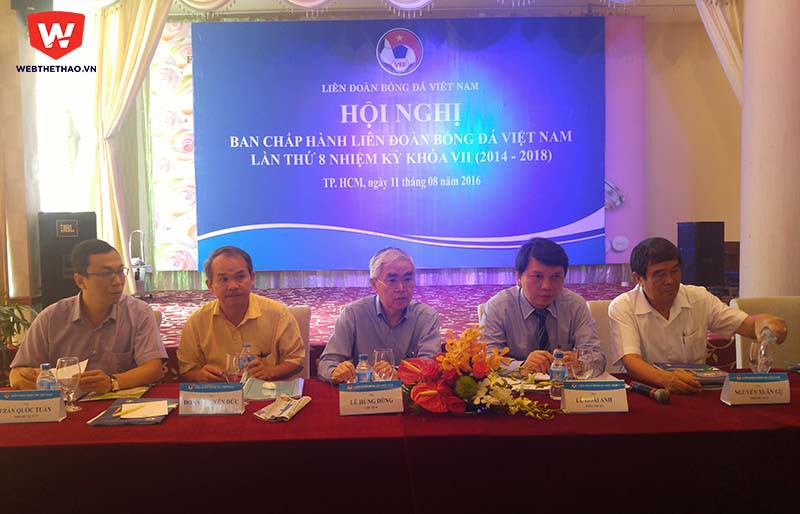 Các thành viên BCH VFF có mặt trong cuộc họp BCH VFF sáng nay. Ảnh: Hải Nguyễn.