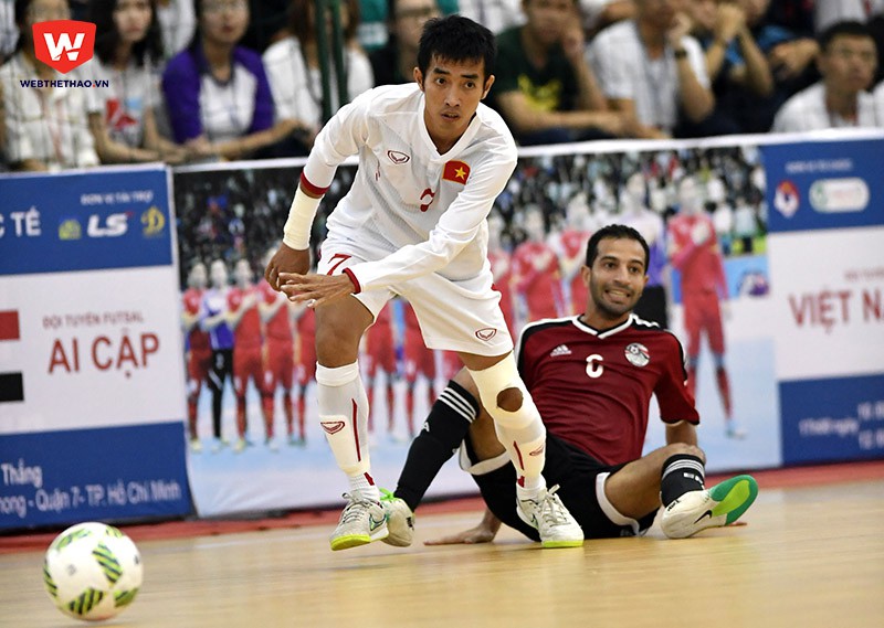 Phùng Trọng Luân ghi bàn thắng danh dự duy nhất cho ĐT Futsal VN.