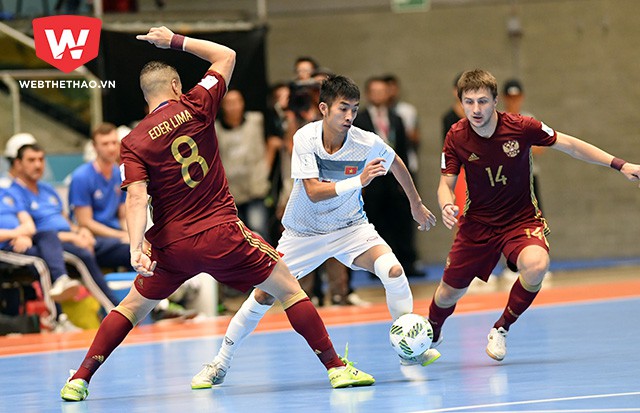 ĐT Futsal Việt Nam không thể tạo ra bất ngờ trước ĐT Nga ở vòng 1/8.