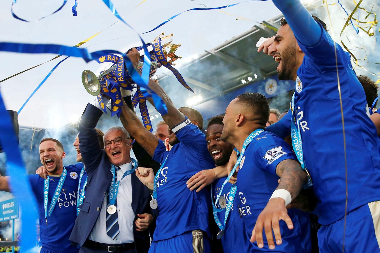 Leicester bất ngờ vô địch Premier League