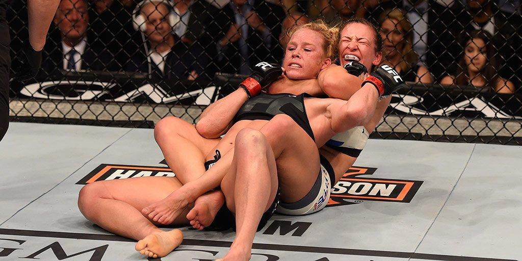 Holm dù thua vẫn nhảy bậc trên UFC