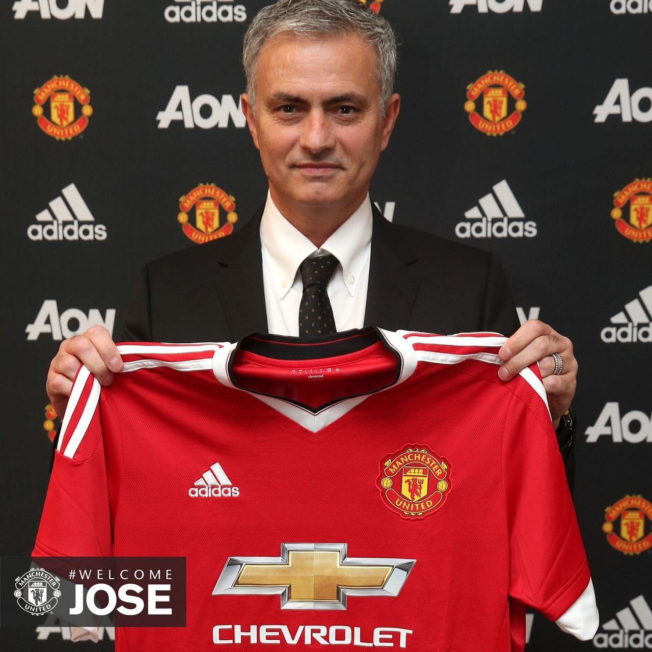 Man Utd chính thức bổ nhiệm Jose Mourinho làm HLV trưởng