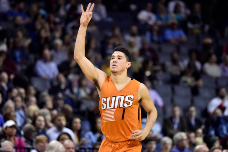 Tin NBA ngày 7/11:Tài năng trẻ của Suns đang đạt tới cột mốc đáng nể. 