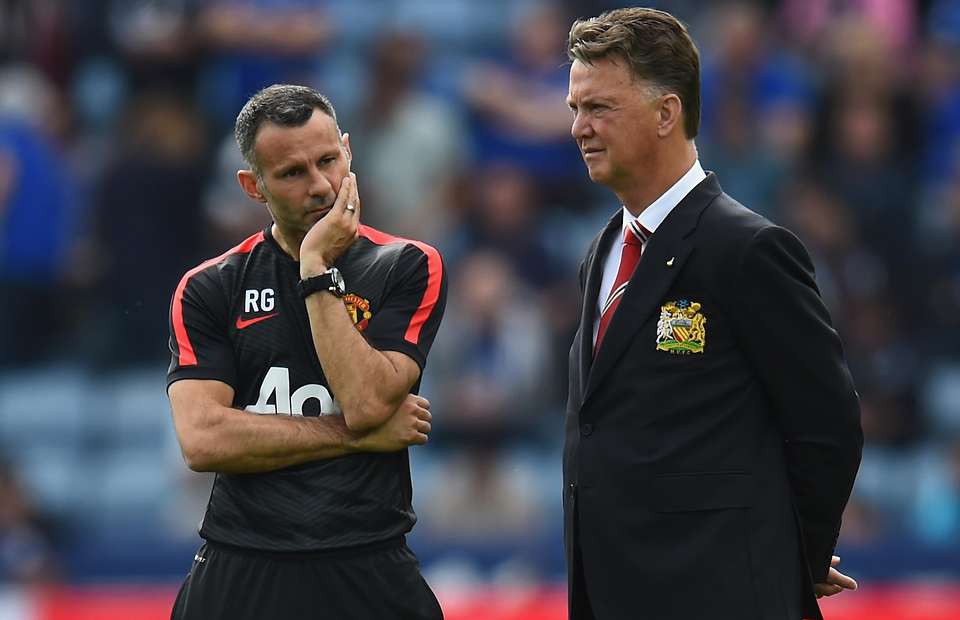 Không phải Van Gaal, Giggs mới giúp M.U hồi sinh