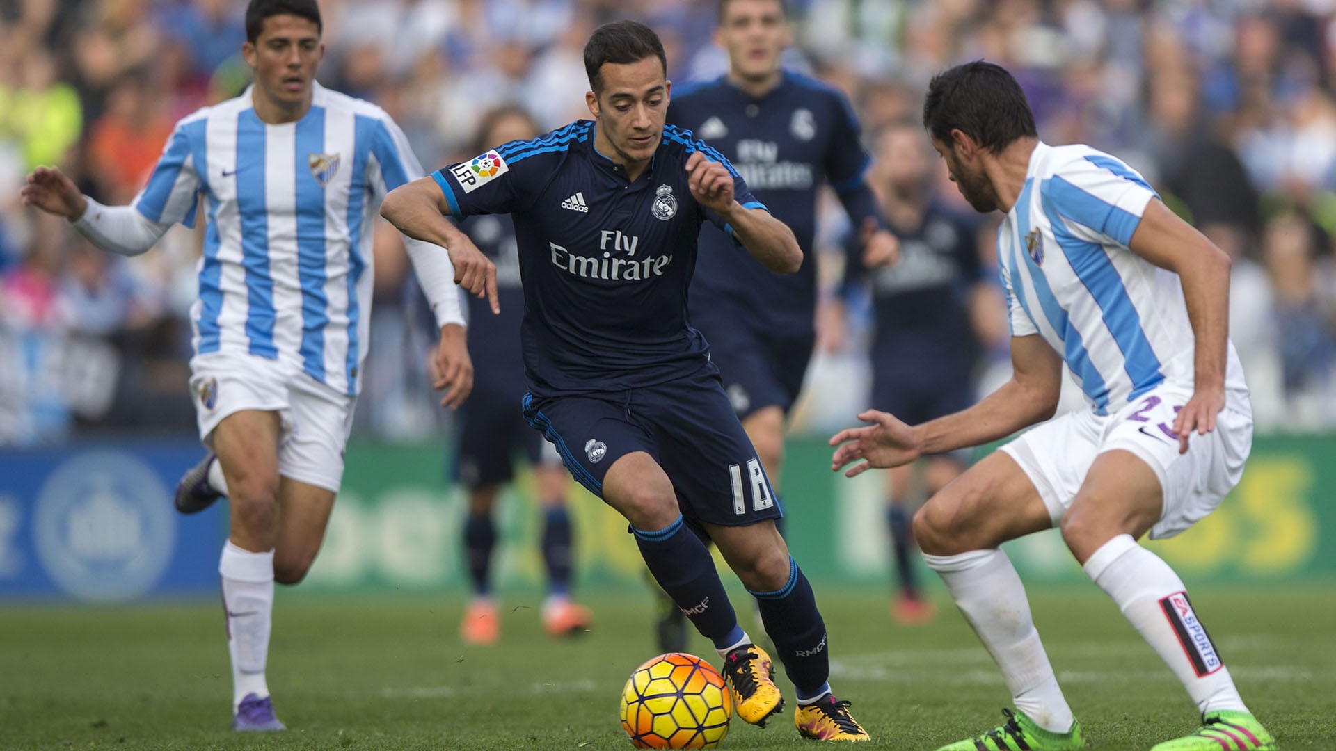 Malaga 1-1 Real Madrid: Ronaldo từ người hùng hóa tội đồ