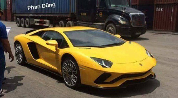 lamborghini-aventador-s-ve-viet-nam