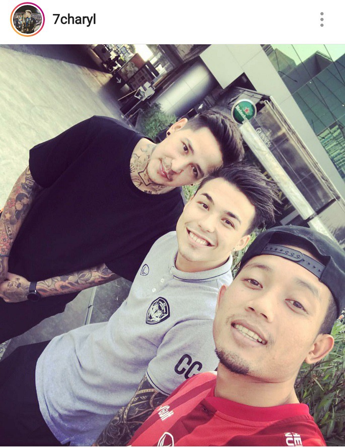 Instagram tiền vệ Charyl Chappuis.