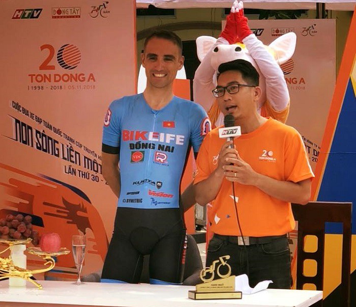 Loic Desriac giành áo vàng ở chặng đua tính giờ Cúp xe đạp truyền hình TPHCM.