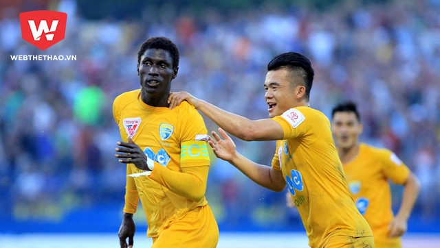 Pape Omar là ngoại binh duy nhất của FLC Thanh Hóa đấu với Eastern FC (Hong Kong). Hình ảnh: Hải Đăng.