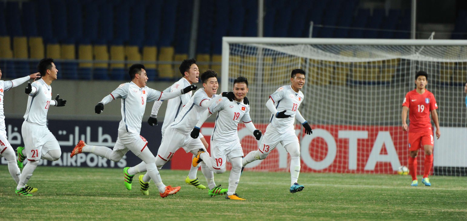 U23 Việt Nam suýt chút nữa đã gây bất ngờ lớn trước U23 Hàn Quốc. Trận đấu với U23 Australia có ý nghĩa quan trọng khi nắm giữ cơ hội đi tiếp của thầy trò HLV Park Hang Seo. Hình ảnh: AFC.