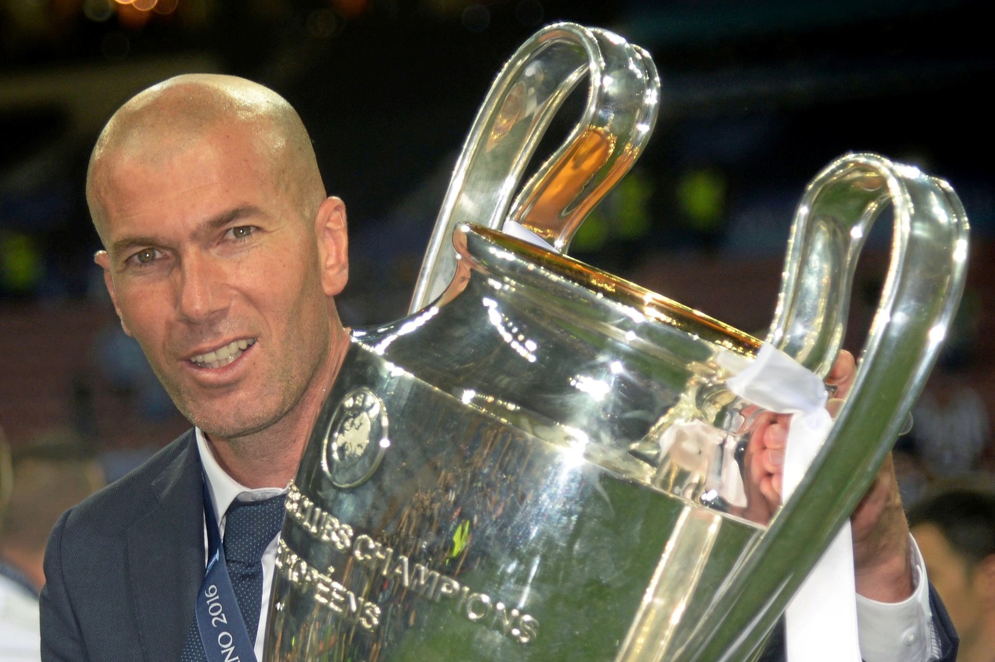 Zidane bội thu danh hiệu chỉ sau hơn 1 mùa giải dẫn dắt Real