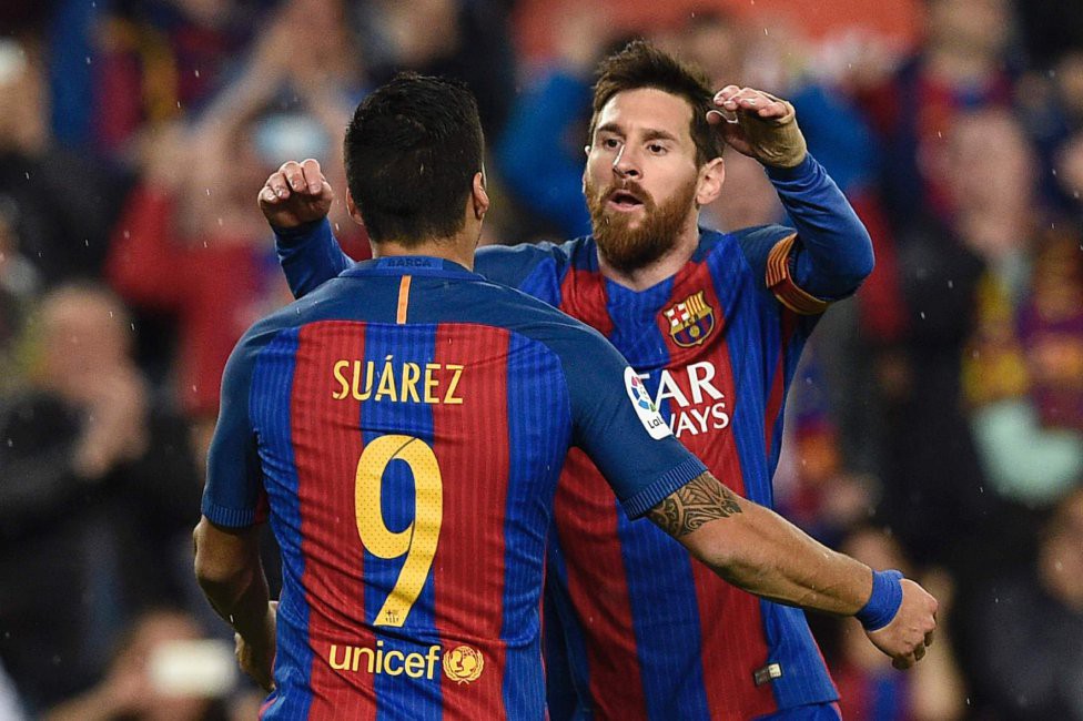 Messi lập cú đúp cho Barca