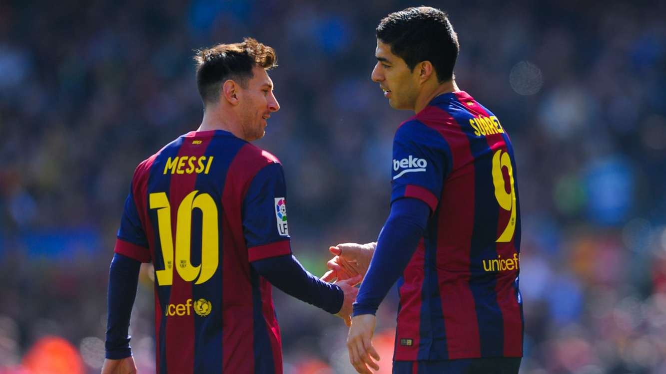 Suarez gia hạn hợp đồng được coi là yếu tố tác động để Messi ở lại Barcelona