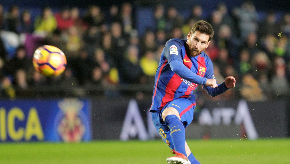 Mùa trước Messi cũng phải đợi khá lâu mới có bàn thắng sút phạt