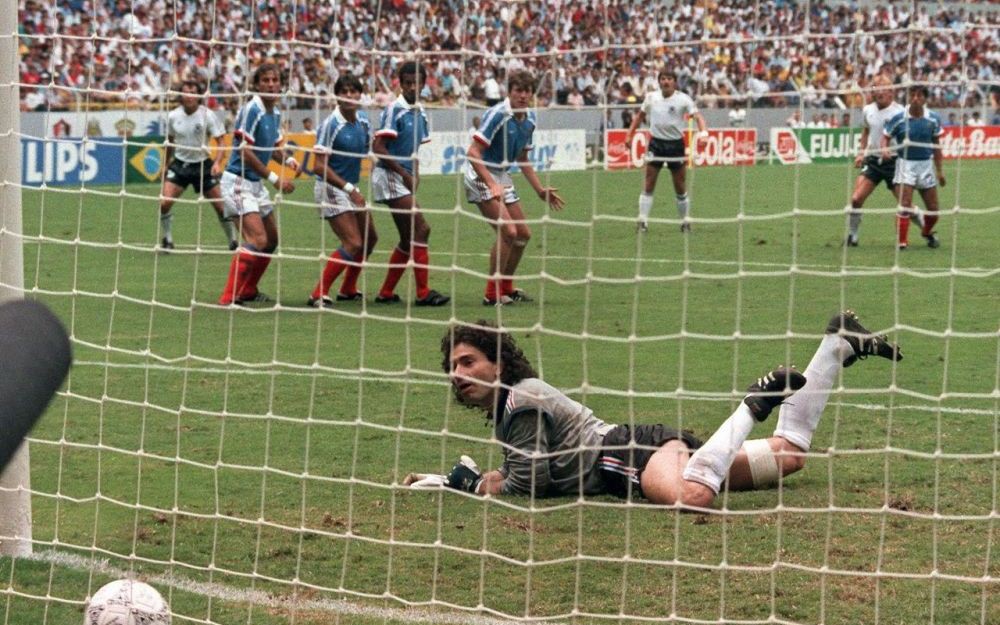 Pháp và Đức trải qua trận đấu kinh điển năm 1982