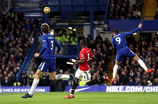 Morata vừa ghi bàn từ đường chuyền của Azpilicueta