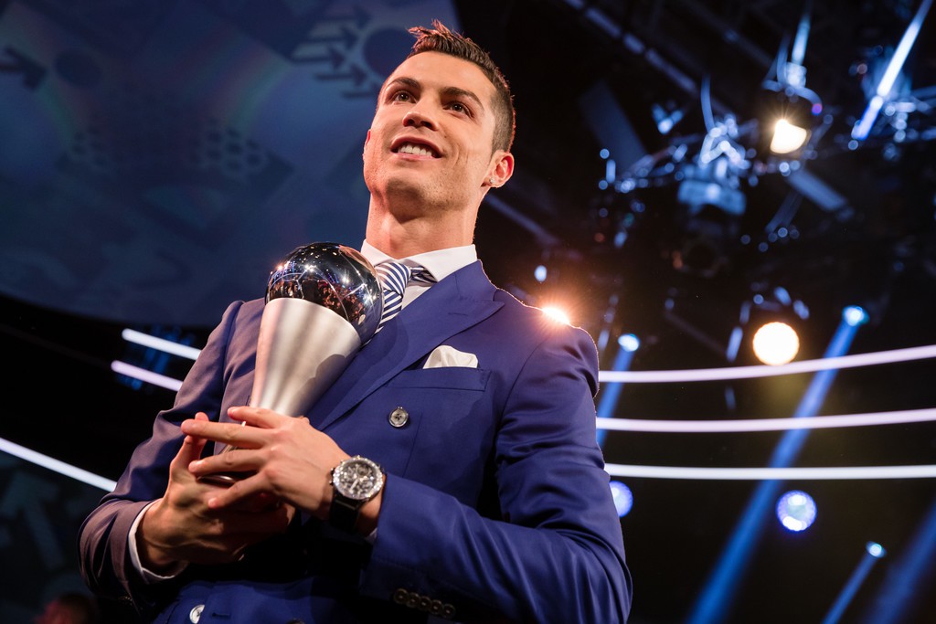 Với cách bầu chọn mới, Ronaldo được cho là hưởng lợi