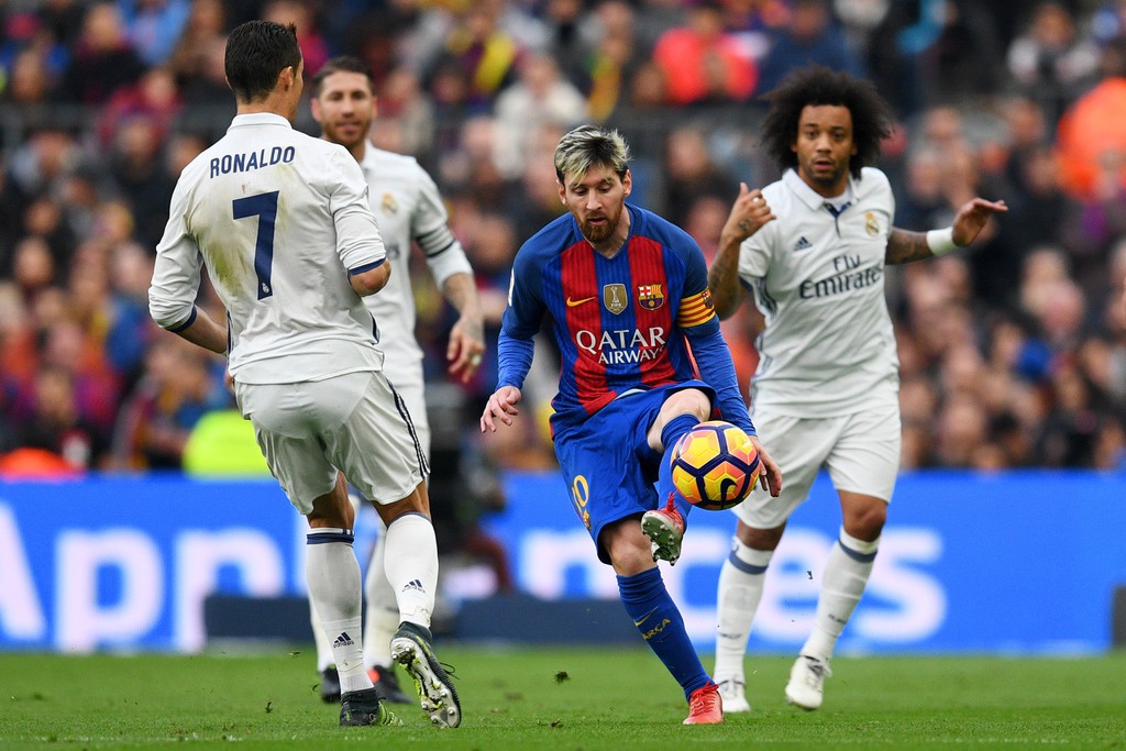 Messi ghi nhiều bàn trước 5 đội cuối bảng hơn Ronaldo