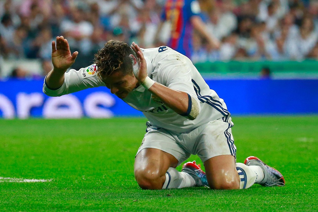 Ronaldo vắng mặt lại là... điểm lành cho Real Madrid