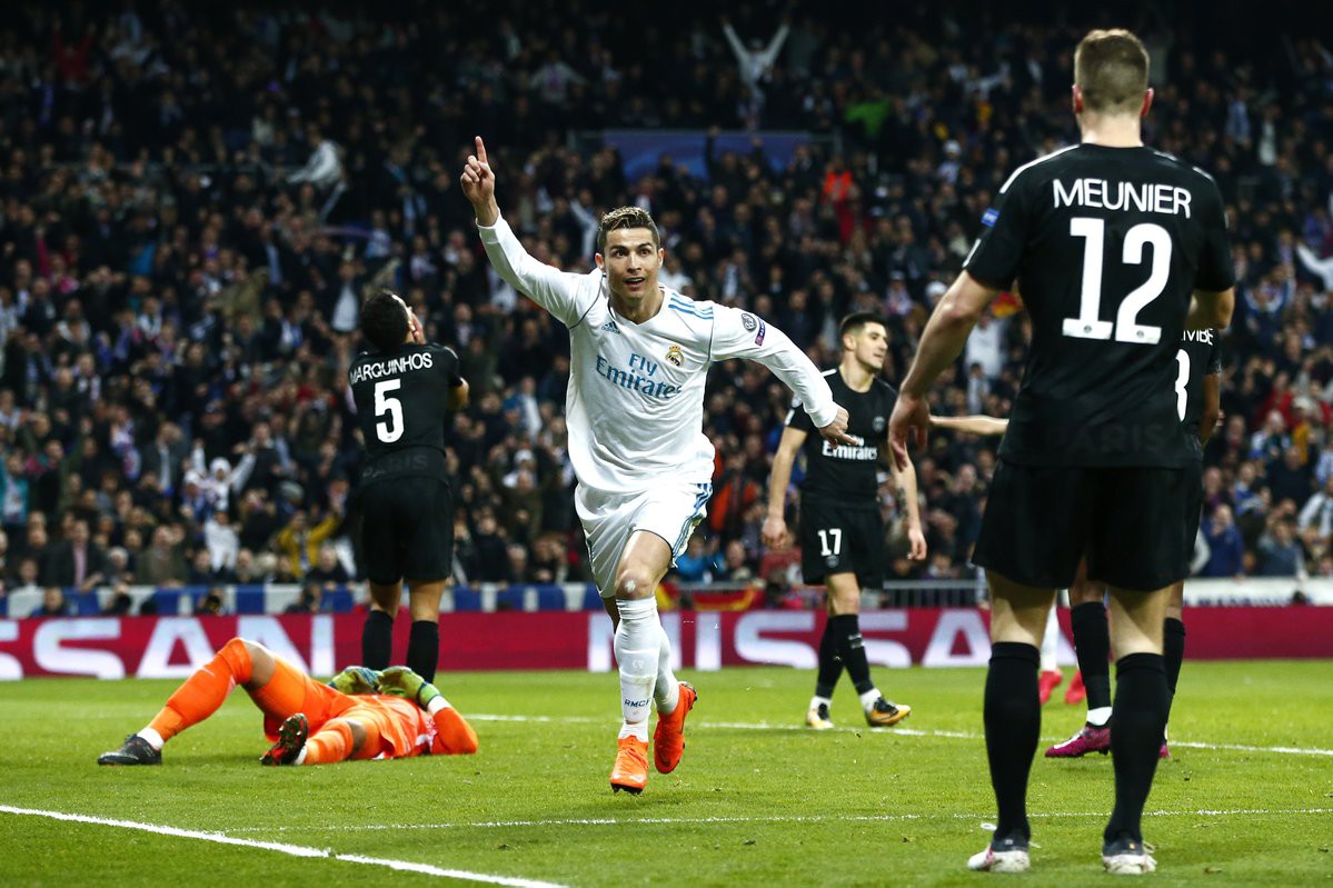 Hình ảnh: Ronaldo đạt 100 bàn trong 95 trận cùng Real