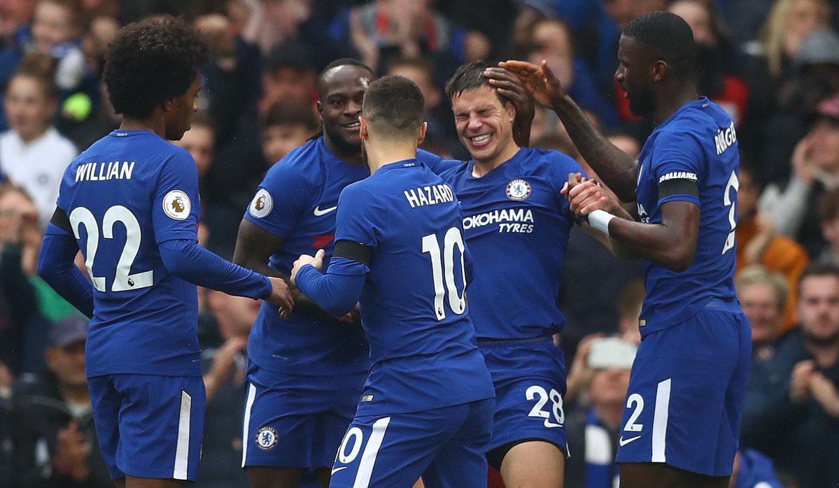 Hình ảnh: Azpilicueta ghi bàn từ đường chuyền của Morata