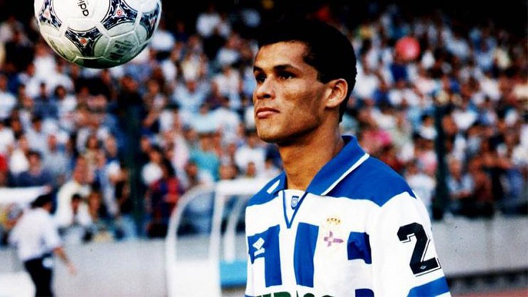 Rivaldo từng bị chê về dáng đi vòng kiềng và khó trở thành cầu thủ chuyên nghiệp