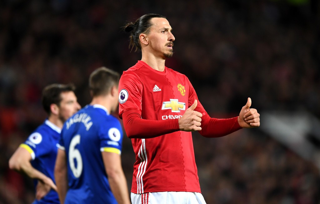 Ibrahimovic là một trong những cầu thủ khổng lồ mà Mourinho đem về Man Utd