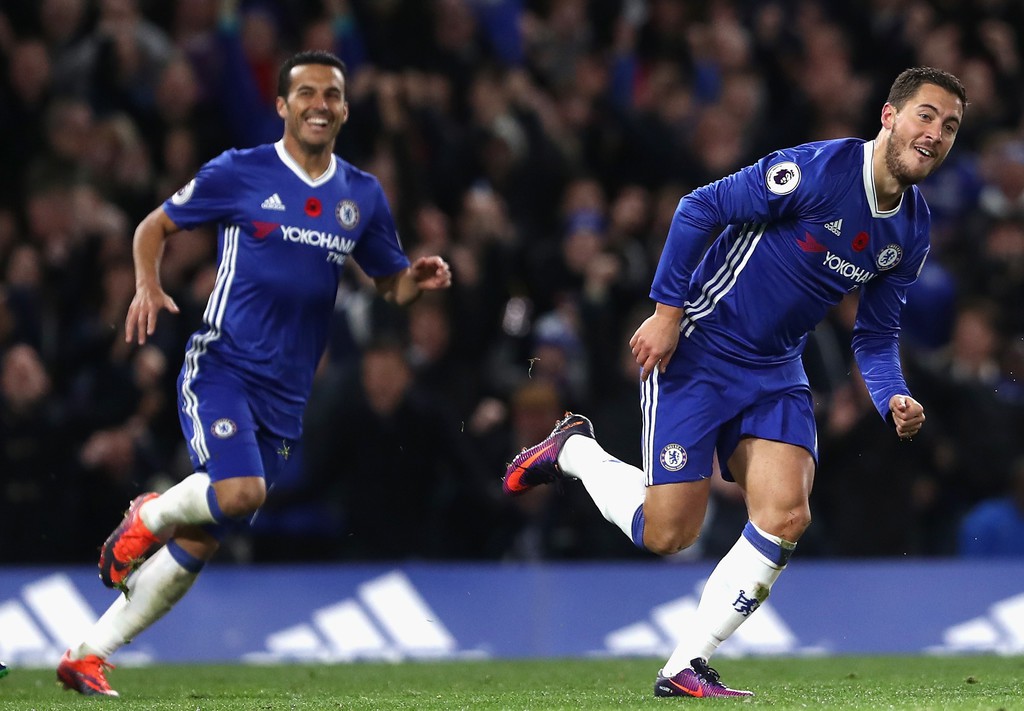 Hazard chơi ít phút hơn hẳn so với một số ngôi sao của Arsenal