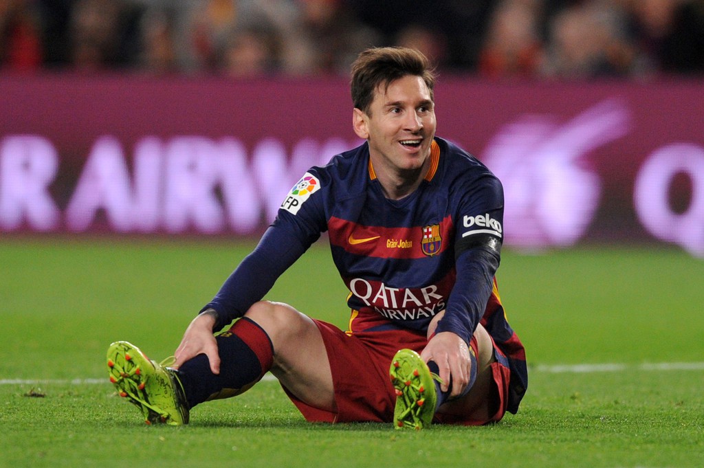 Messi cũng như Ronaldo chưa từng lập 3 hat-trick liên tiếp