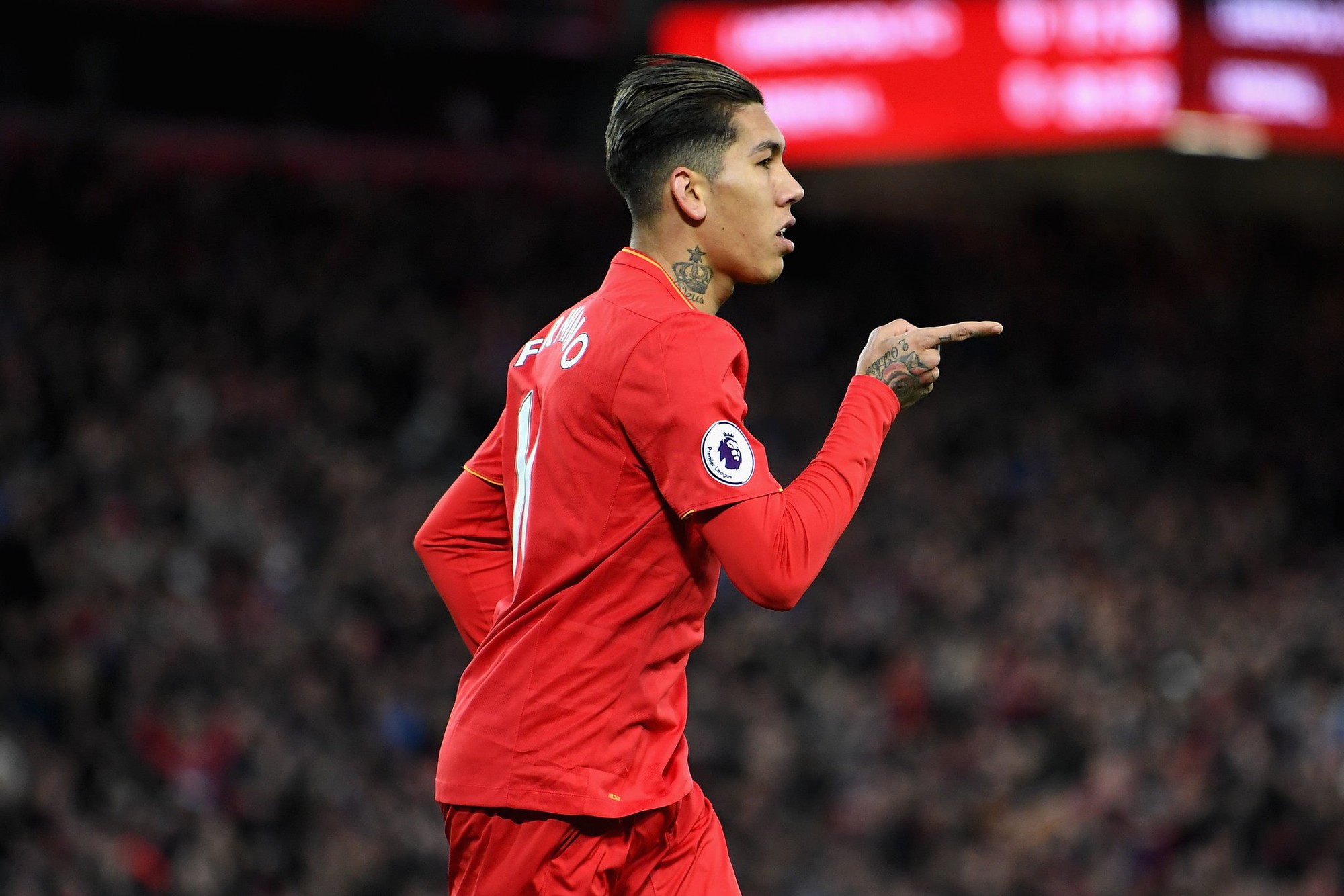 Firmino ấn định tỷ số 2-1 cho Liverpool