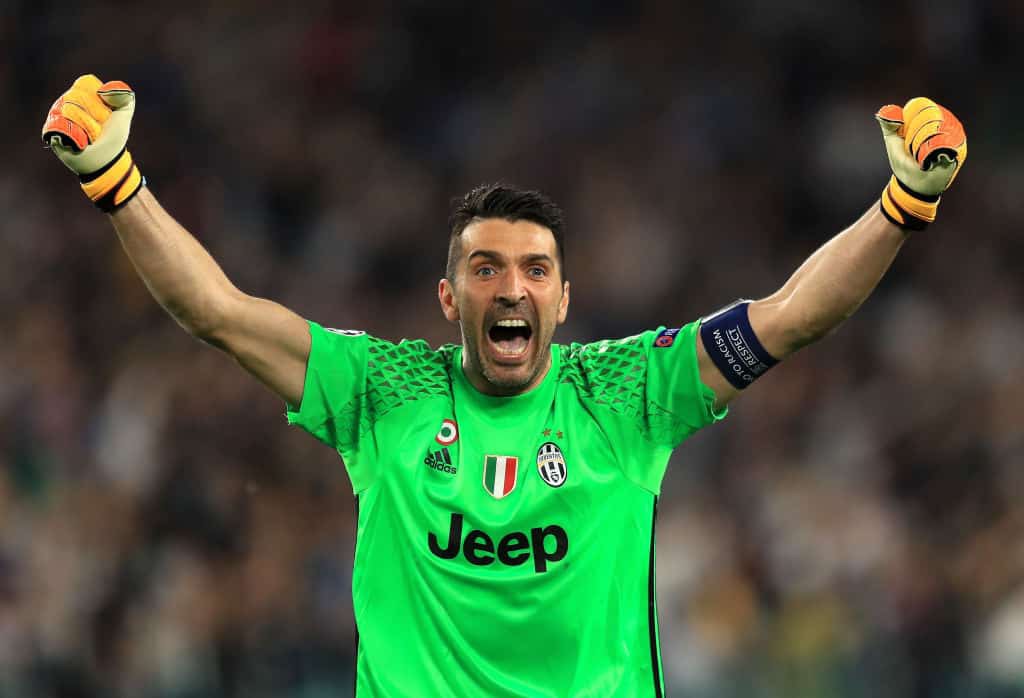 Hình ảnh: Buffon và các đồng đội trở thành bức tường thép cho Juve