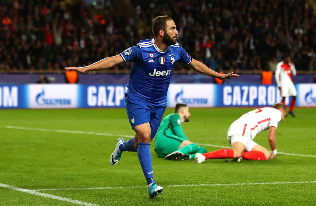 Juventus tiến gần đến chung kết Champions League sau khi thắng Monaco