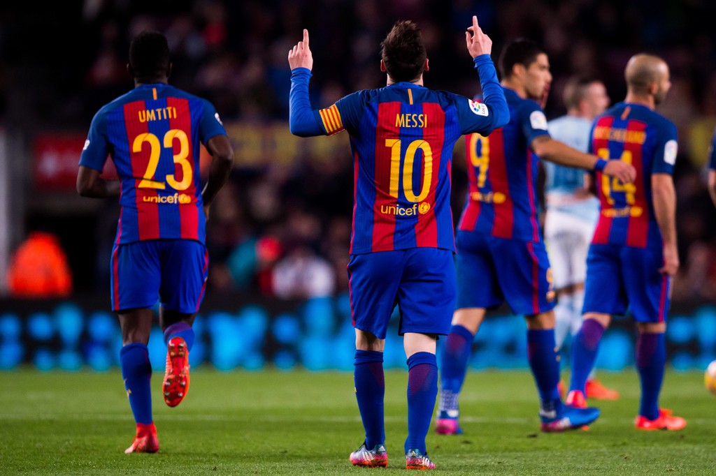 Messi vượt trội về thành tích ở trận Siêu kinh điển