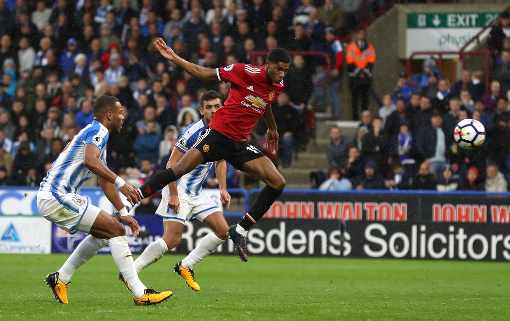 Rashford đang trưởng thành trên hàng công