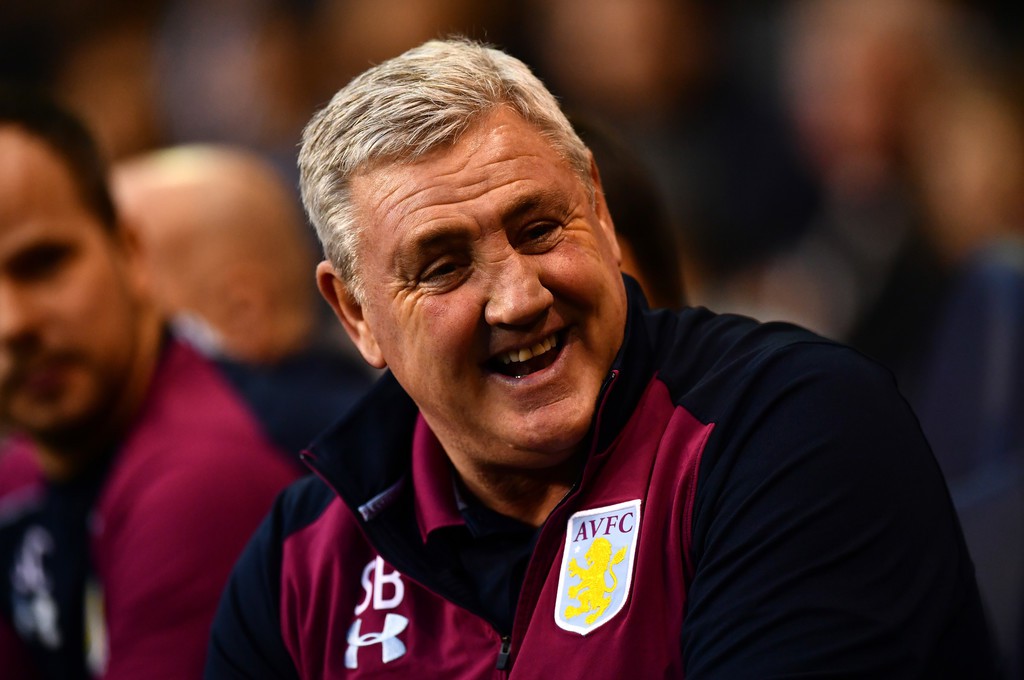 Nhiều HLV người Anh như Steve Bruce đang làm việc tại Championship