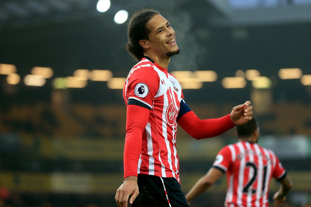 Southampton đòi 70 triệu bảng cho trung vệ Van Dijk mà Liverpool thèm muốn