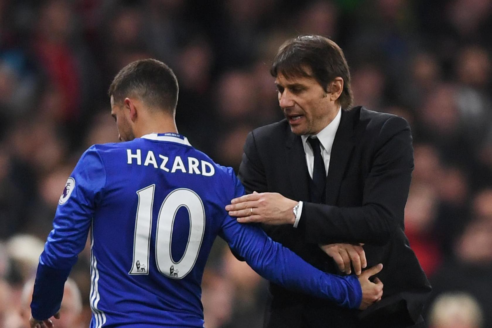 HLV Conte quyết định đưa Hazard vào chơi ở trung tâm