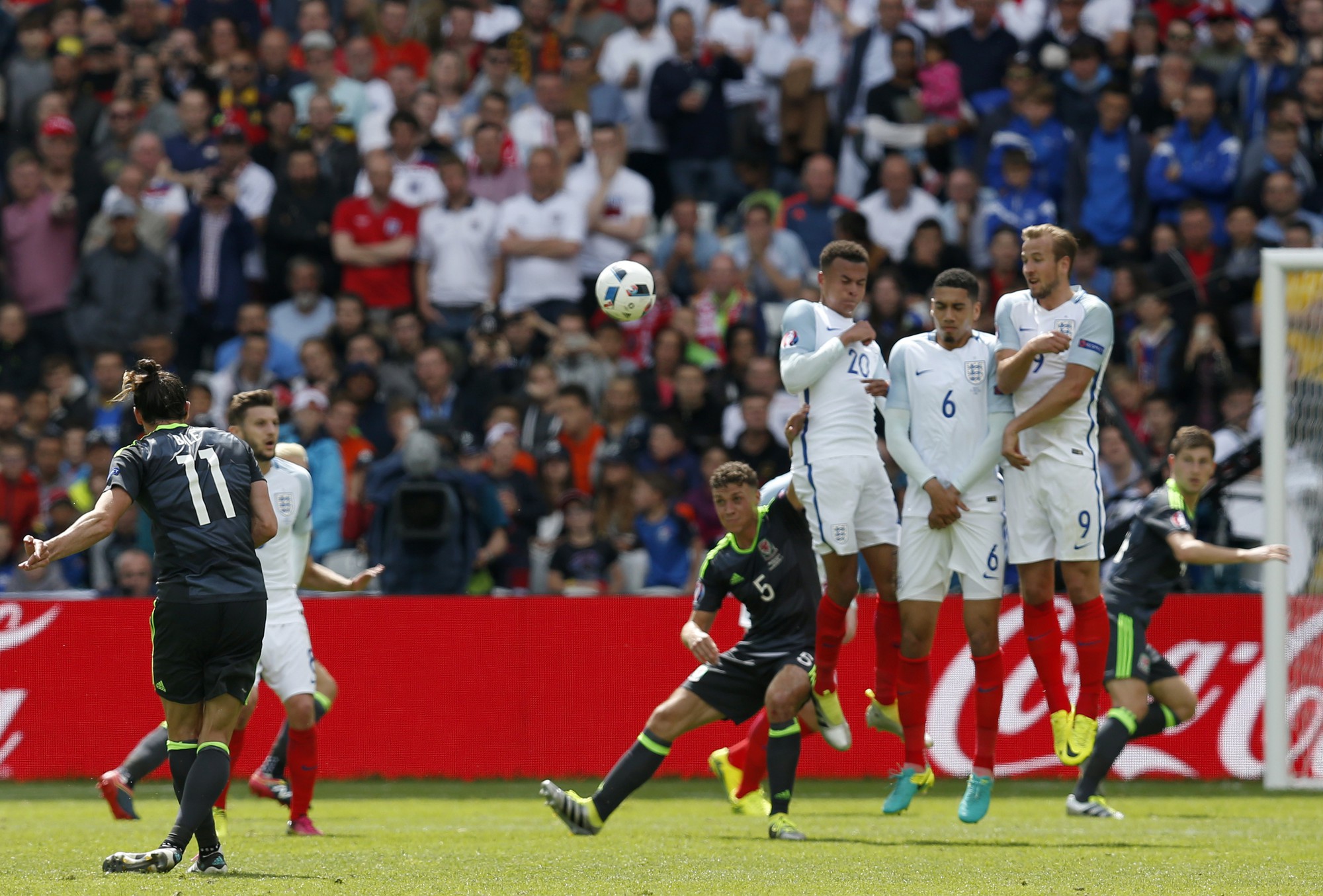 Gareth Bale đã ghi 2 bàn bằng sút phạt tại EURO 2016