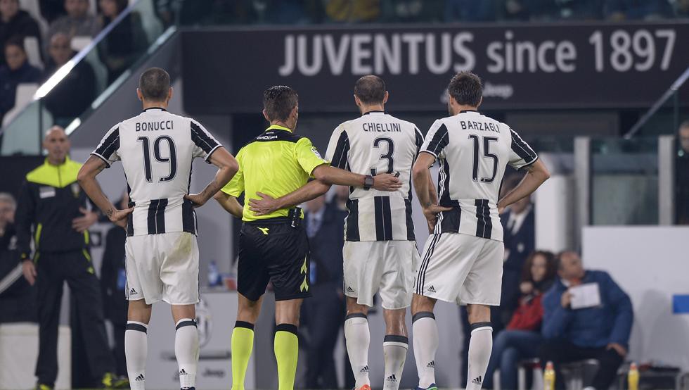 Juventus mới chỉ nhận 2 bàn thua tại Champions League mùa này